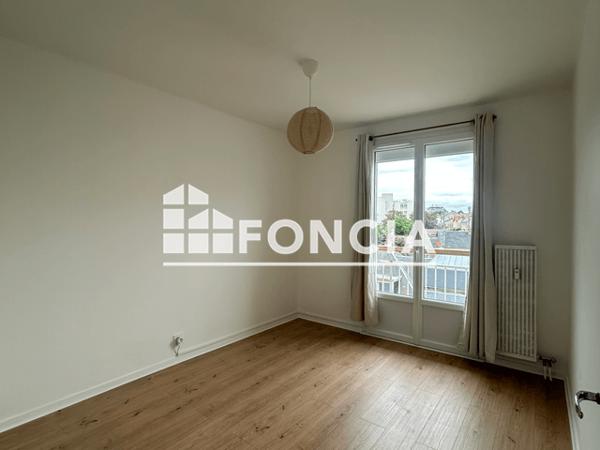 Location Appartement 2 pièces 44.89 m² - 171 RUE D'AUGE Caen 14000