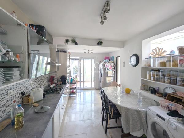 Maison 6 pièce(s) 4 chambre(s) 156 m²