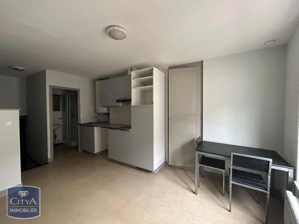 Appartement à louer 2 pièces 31.28m² Blois (41000)