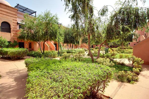 À vendre appartement sur la route de Ouarzazate à Marrakech