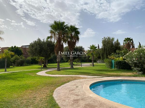 À vendre appartement sur la route de Ouarzazate à Marrakech