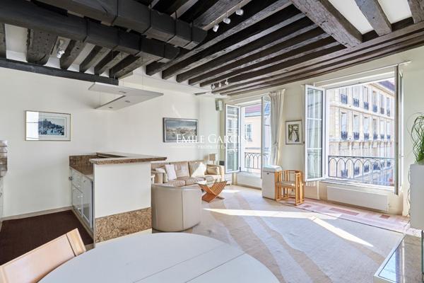 À VENDRE - Appartement - Paris - 75001 - Étienne Marcel - 2 pièces - 1 chambre - 52 m²