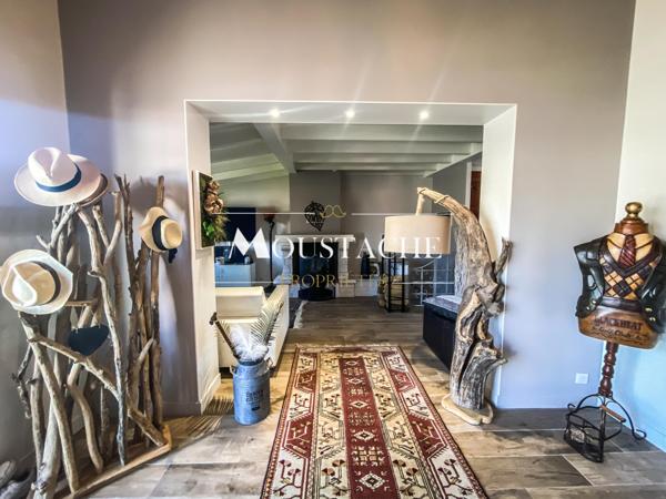 BELLE MAISON DE PLAIN-PIED HAUT DE GAMME - PISCINE & PROCHE CENTRE-VILLE -