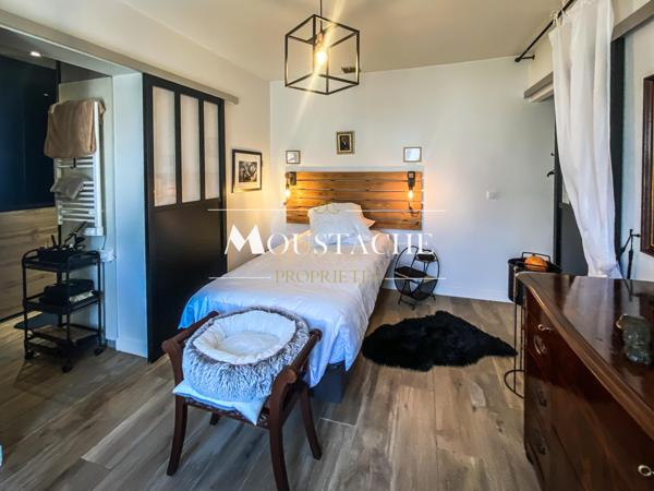 BELLE MAISON DE PLAIN-PIED HAUT DE GAMME - PISCINE & PROCHE CENTRE-VILLE -