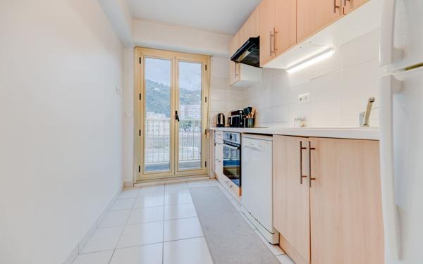 Appartement à vendre    2 pièces • 49,30 m2 Nice