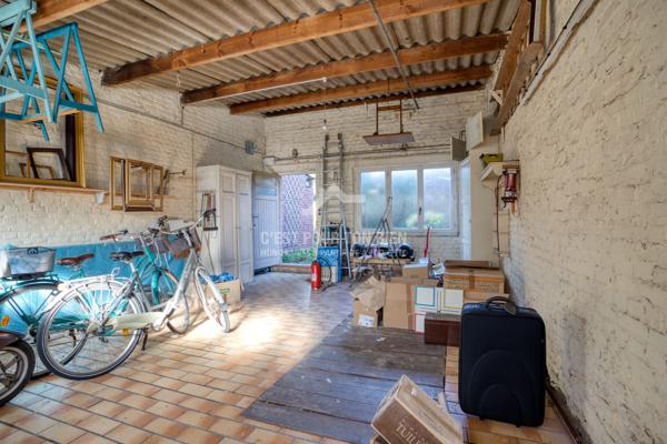 Maison à rénover 3ch, garage et grand jardin