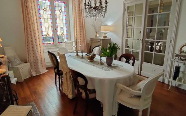 Maison à vendre    6 pièces • 256 m2 Rozay-en-Brie