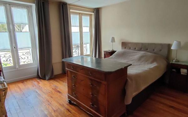 Maison à vendre    6 pièces • 256 m2 Rozay-en-Brie