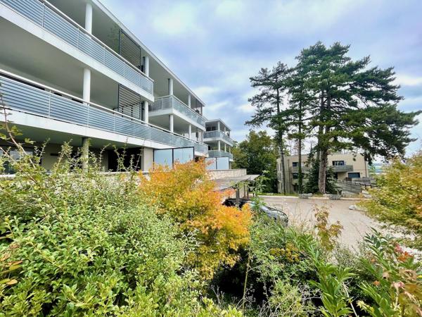 Gex (01170) Appartement en attique avec terrasse de 63 m2 / Vue imprenable