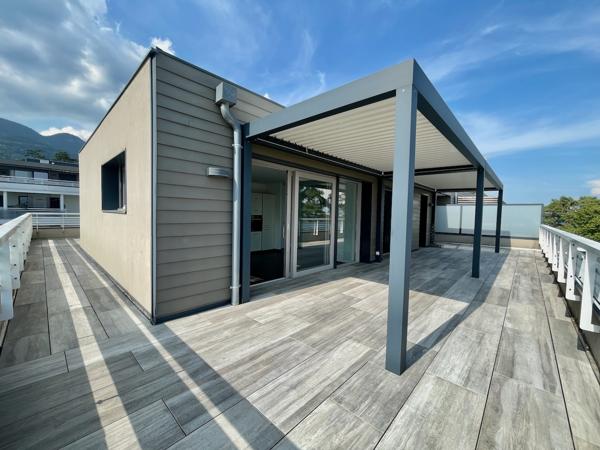 Gex (01170) Appartement en attique avec terrasse de 63 m2 / Vue imprenable