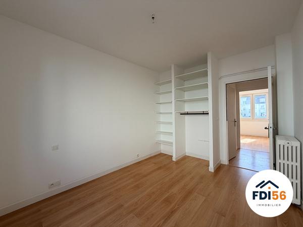 A VENDRE - CENTRE VILLE COMMERCANTS - APPARTEMENT T3 - STATIONNEMENT - EXCLUSIVITÉ , Lorient