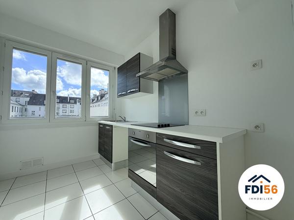 A VENDRE - CENTRE VILLE COMMERCANTS - APPARTEMENT T3 - STATIONNEMENT - EXCLUSIVITÉ , Lorient