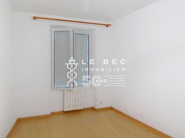 LORIENT : Appartement T3 de 74 m² au 1er étage