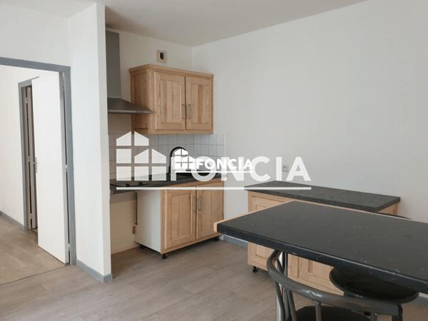 Location Appartement 2 pièces 28.41 m² - 23 RUE DE CLEVES Charleville Mezieres 08000