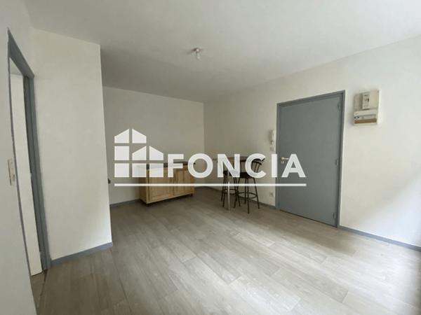 Location Appartement 2 pièces 28.41 m² - 23 RUE DE CLEVES Charleville Mezieres 08000