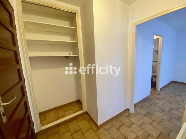 Appartement
         2 pièces
        - 46 m² 199 000 € *