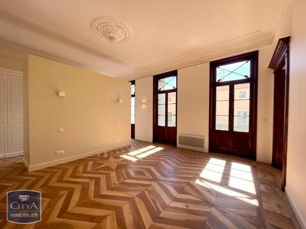 Appartement à louer 2 pièces 65.4m² Narbonne (11100)