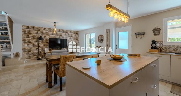 À vendre Maison 4 pièces 110 m² - Le Thor 84250