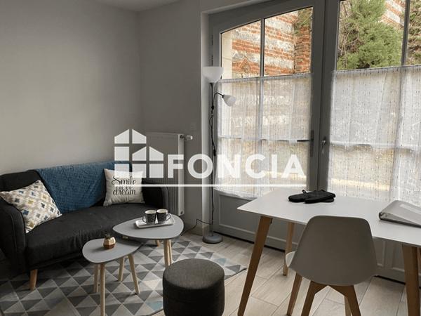Location Studio meublé 25.91 m² - 19 RUE VICTOR HUGO Amiens 80000