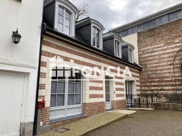 Location Studio meublé 25.91 m² - 19 RUE VICTOR HUGO Amiens 80000
