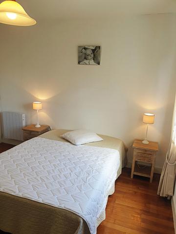 Maison 146 m² à vendre 6 pièces CHALAIS (16) 4/5 chambres, 2 garages 3 300 m² de terrain !!!