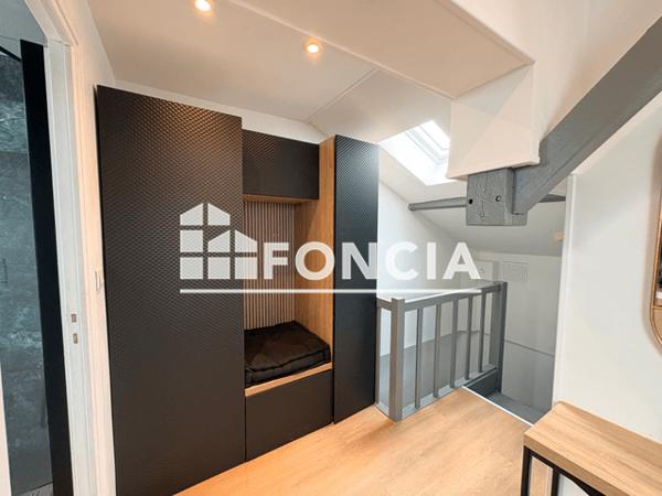 Location Studio meublé 25.28 m² - 28 RUE D'ORFEUIL Chalons En Champagne 51000