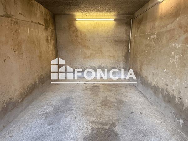 Location Parking - RUE ACHILLE EMPERAIRE Aix En Provence 13090