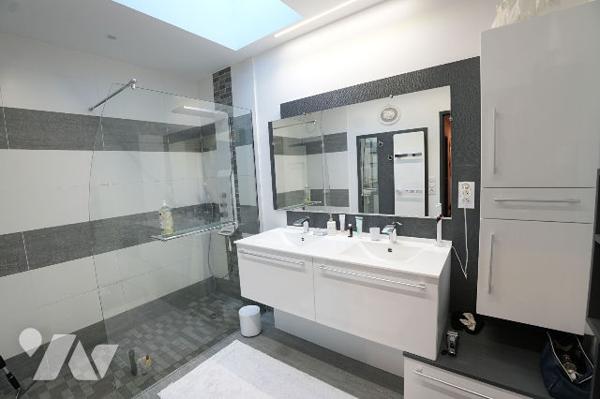 Maison  4 pièce(s) 86 m2