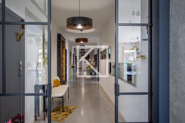 PROPRIETE CONTEMPORAINE UNIQUE