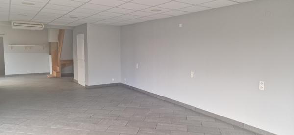 Local Commercial 150m² – La tessoualle