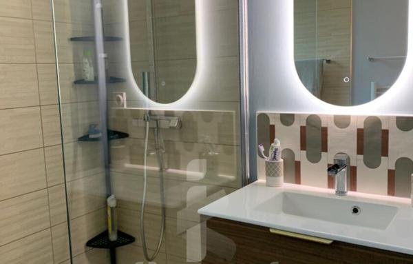 Magnifique maison contemporaine de 115 m2 sur terrain de 845 m2 à Salles