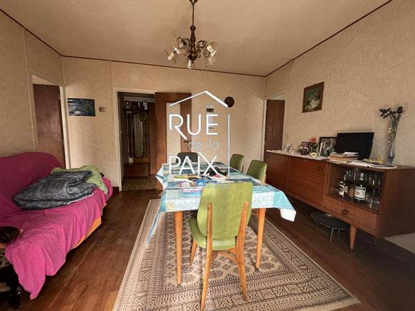 86530 CENON SUR VIENNE Maison située proche du bourg de Cenon sur Vienne