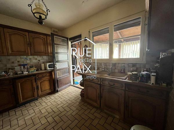 86530 CENON SUR VIENNE Maison située proche du bourg de Cenon sur Vienne