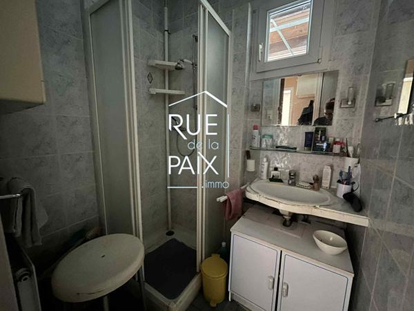 86530 CENON SUR VIENNE Maison située proche du bourg de Cenon sur Vienne