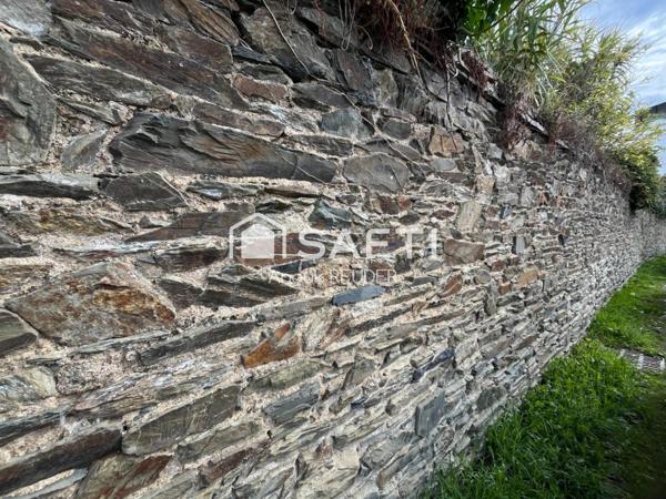 Terrain à bâtir au centre historique de La Roche Derrien