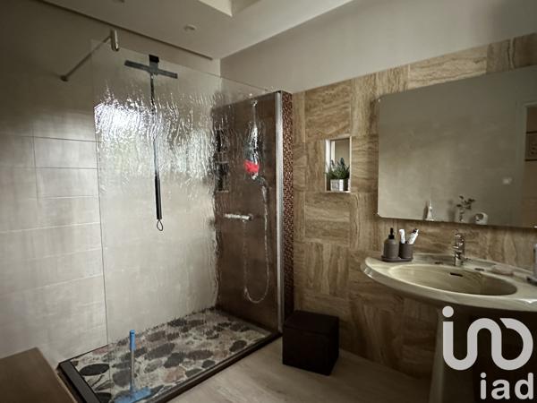 House for sale 6 rooms 209 m² Parthenay