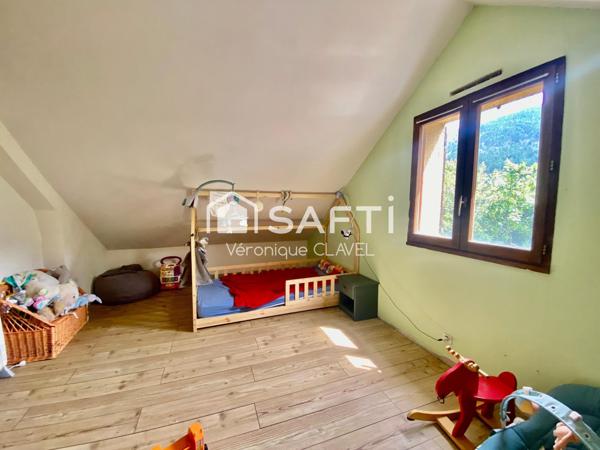 Jolie maison de 106m2 sur un terrain sans vis à vis de 1645m2