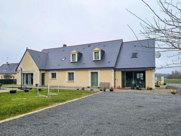 Superbe propriété de 276 m2 , 6 chambres !