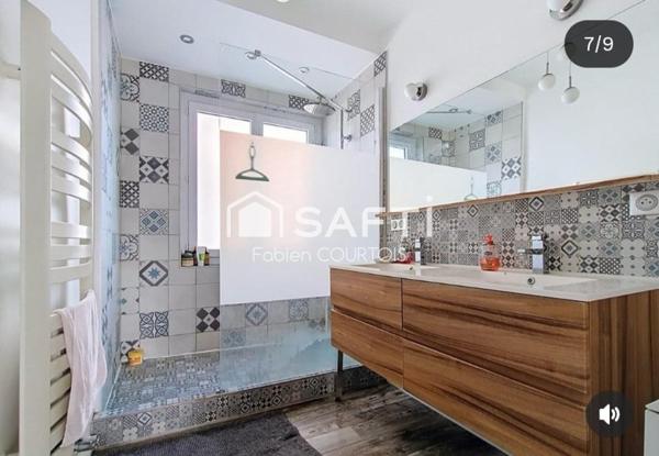 appartement avec belle surface , 4 CHAMBRES , clair et au calme .