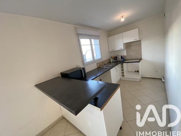 Location appartement 3 pièces 55 m² Livry-Gargan