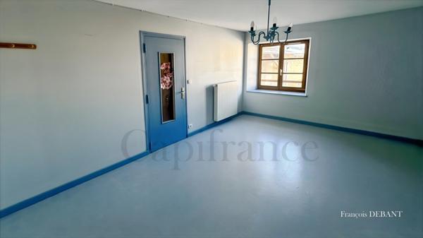 Maison à vendre 7 pièces proche de MACHAULT (08)