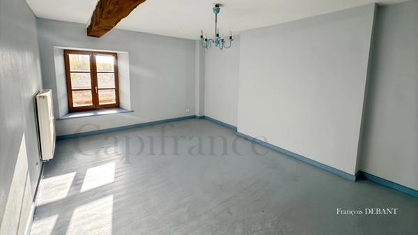 Maison à vendre 7 pièces proche de MACHAULT (08)