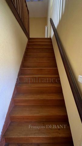 Maison à vendre 7 pièces proche de MACHAULT (08)