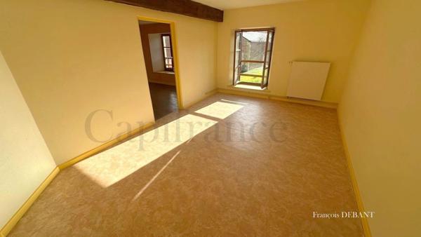 Maison à vendre 7 pièces proche de MACHAULT (08)