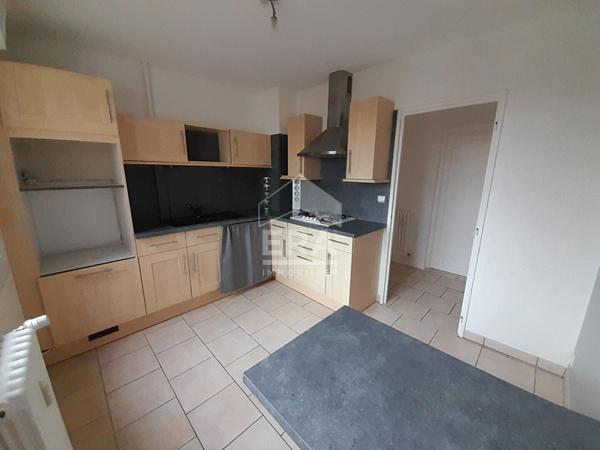 A LOUER APPARTEMENT T3 HYPER CENTRE VILLE CHATEAUROUX