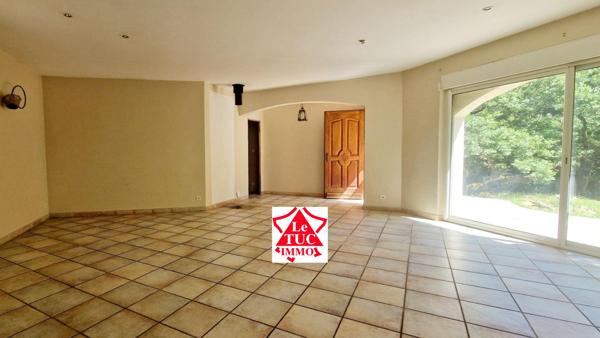 villa 141 m² hab sur 2891 m² de terrain 84430 mondragon Mondragon (84430)