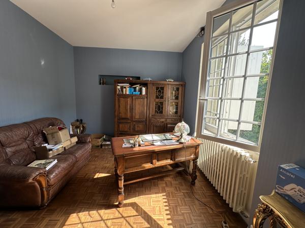 Marmande proche toutes commodités maison à fort potentiel avec garage et jardin