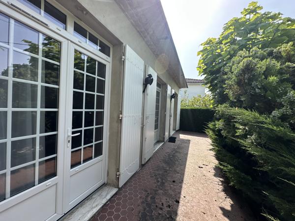Marmande proche toutes commodités maison à fort potentiel avec garage et jardin