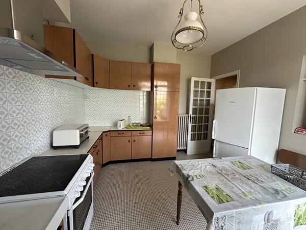 Marmande proche toutes commodités maison à fort potentiel avec garage et jardin