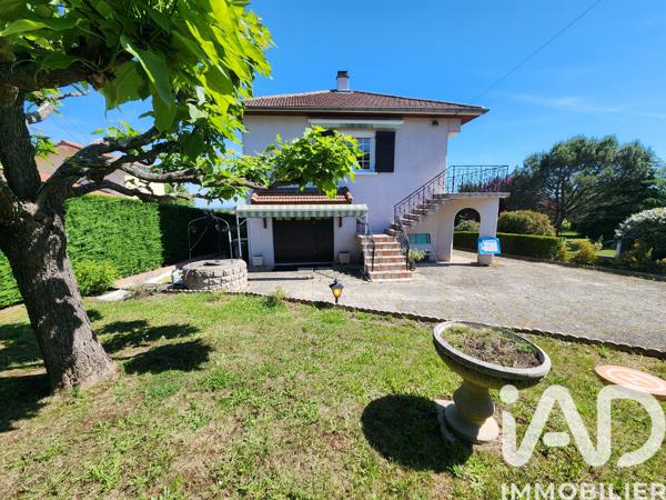 Maison à vendre 6 pièces 110 m² Saint-Marcellin-en-Forez